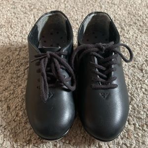 NWOT Children’s Capezio Tic Tap Toe Tap Shoes